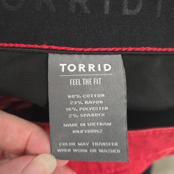 Torrid Bombshell Skinny Red Jeans Size 24S - Picture 4 of 5